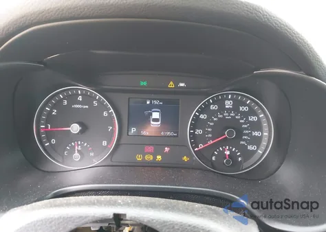 2021 Kia Forte Lxs z USA, uszkodzony, nr VIN 3KPF24AD5ME306475